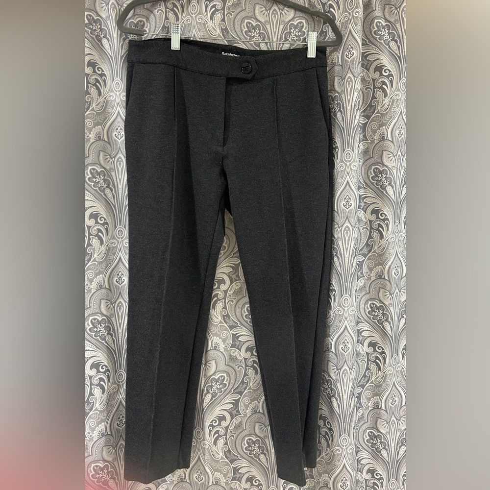 Size 8 Betabrand gray dress/yoga pants - great condition